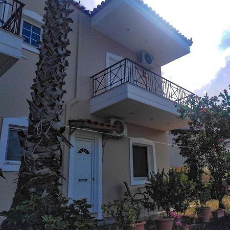 Studio Στην Πολη Των Τρελων Νερων Villa Chalkís Kültér fotó